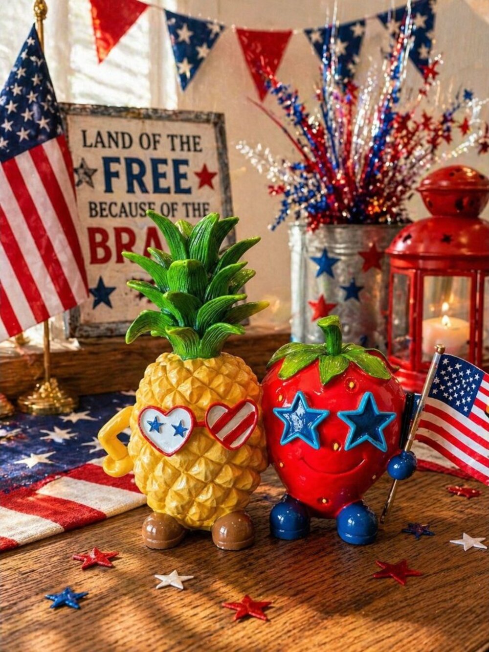 New Red Blue 4th of July Memorial Day Patriotic Pineapple & Strawberry Figurine